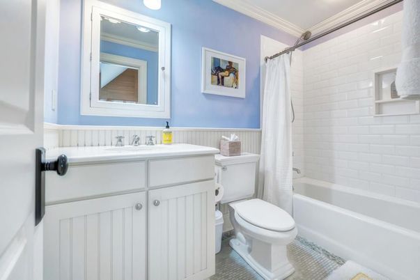 Bathroom, Interior, Recessed Lighting