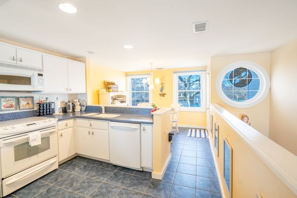 Dining room, Interior, Kitchen, Pendant Lights, Recessed Lighting