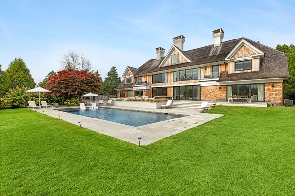 Backyard, Exterior, Pool