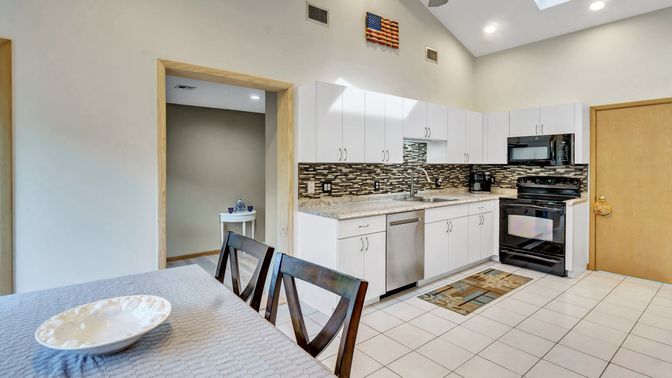 Interior, Kitchen, Recessed Lighting