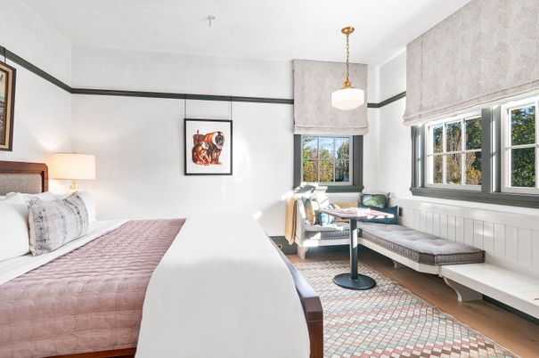Bedroom, Interior, Pendant Lights, Wood Texture Flooring