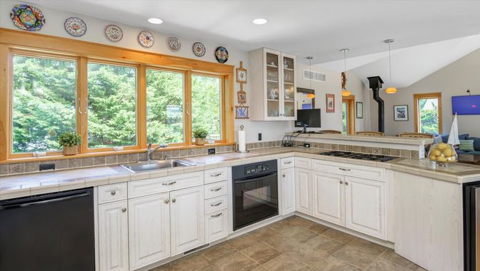 Interior, Kitchen, Pendant Lights, Recessed Lighting, Tile Countertops