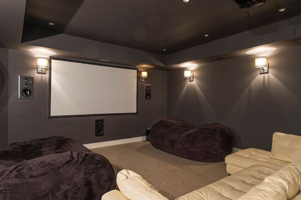 Interior, Projection Screen, Recessed Lighting, Theatre Room