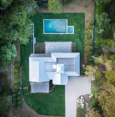 Exterior, Drone