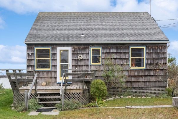 Exterior, Facade, Cape Cod