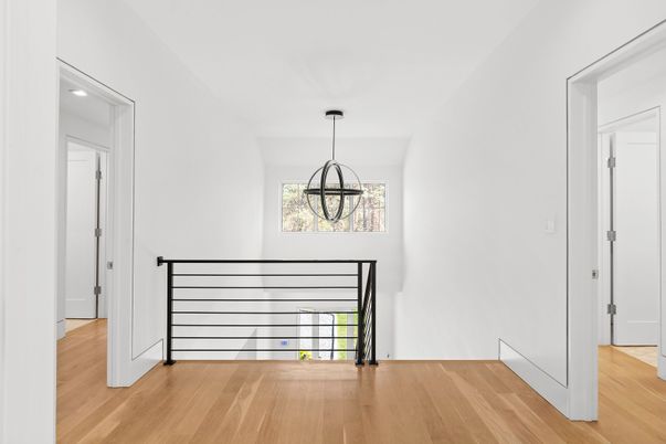 Interior, Pendant Lights, Wood Texture Flooring