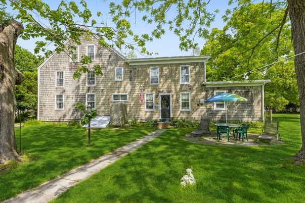 Backyard, Exterior, Facade, Georgian