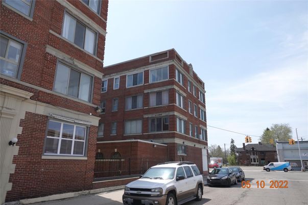 Exterior, Facade, Brick Facade, Rowhouse