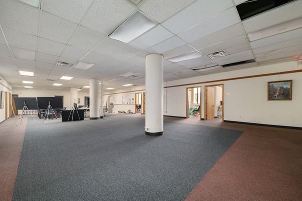 Fitness Equipment, Interior, Recessed Lighting