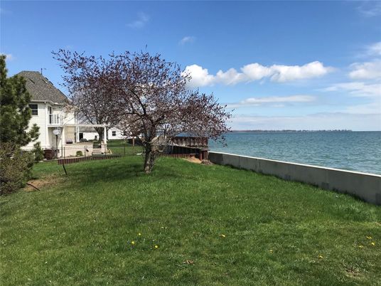 Backyard, Exterior, Lake