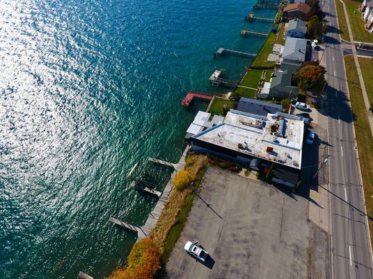 Exterior, Drone