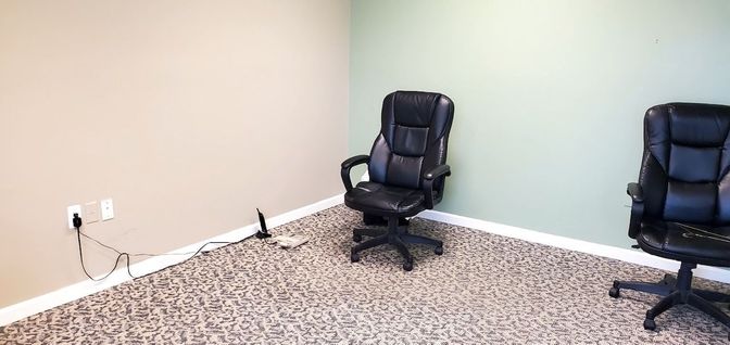 Home Office, Interior