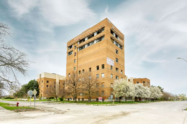Exterior, Facade, Condo Building