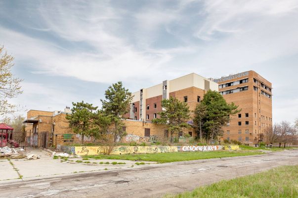 Exterior, Facade, Condo Building