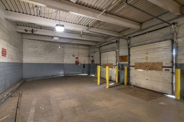 Garage, Interior, Stone Walls