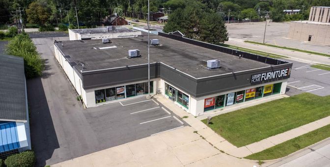 Exterior, Drone
