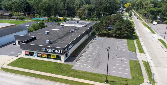 Exterior, Drone