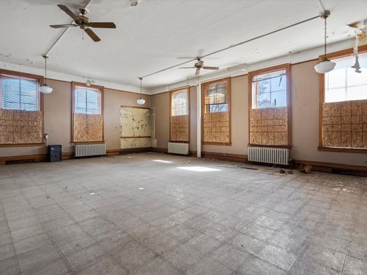 Empty room, Interior, Pendant Lights