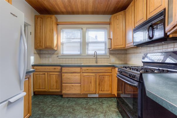 Interior, Kitchen, Wooden Ceilings
