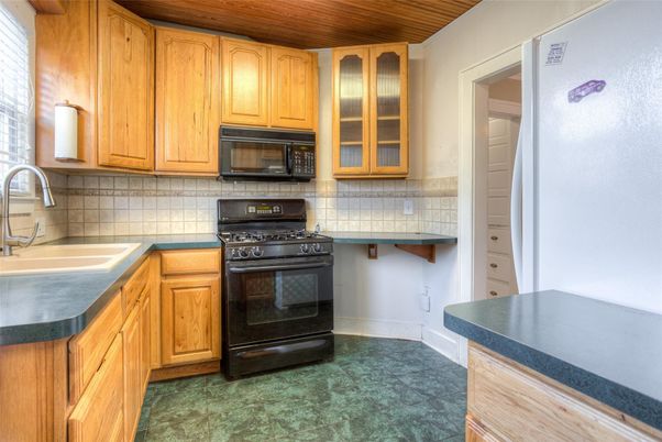Interior, Kitchen, Tile Countertops