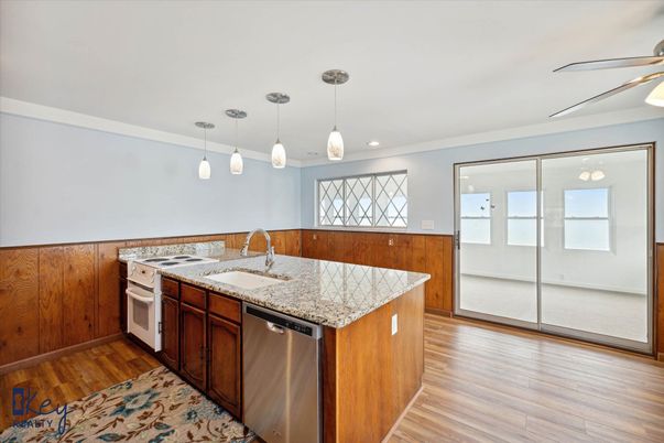 Interior, Kitchen, Pendant Lights, Recessed Lighting, Wood Texture Flooring