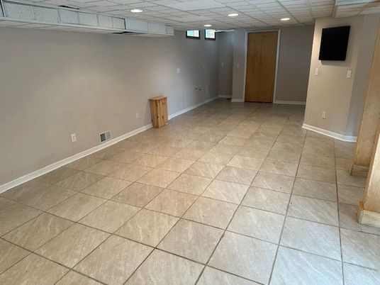 Empty room, Interior, Recessed Lighting