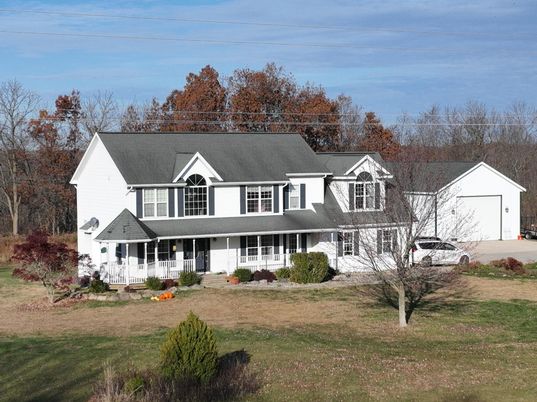 Attached, Exterior, Facade, Farmhouse