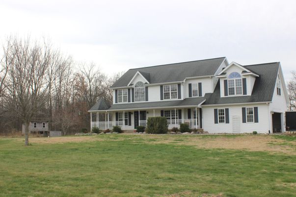 Backyard, Exterior, Facade, Farmhouse