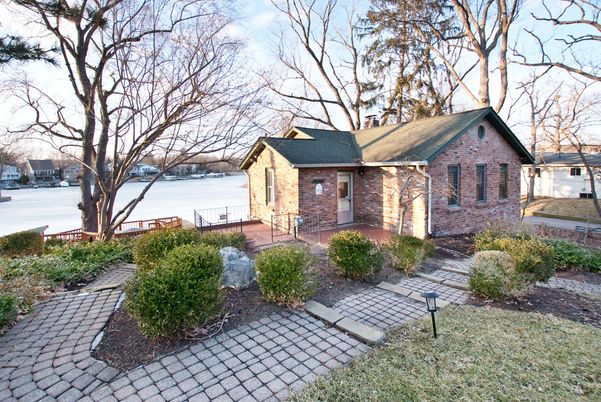 Exterior, Facade, Brick Facade, Cape Cod