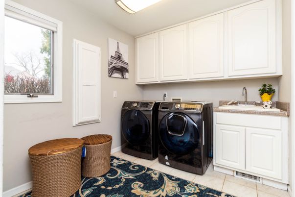 Interior, Washer