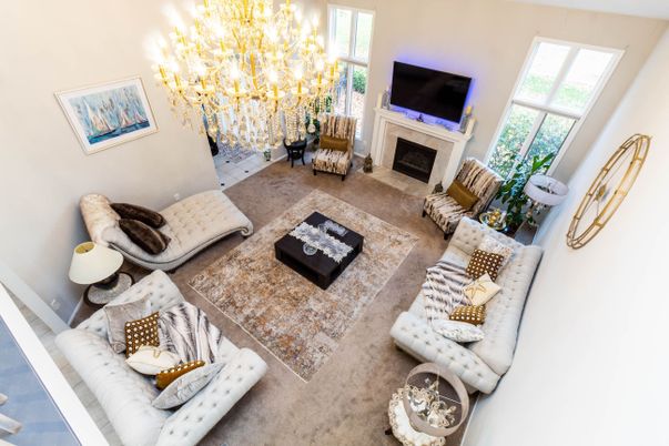 Chandelier, Fireplace, Interior, Living room