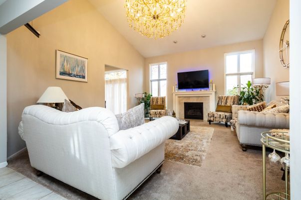 Chandelier, Fireplace, Interior, Living room