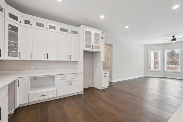 Interior, Recessed Lighting, Wood Texture Flooring