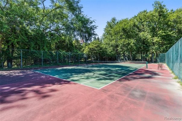 Exterior, Tennis Courts