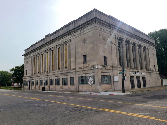 Exterior, Facade, Chicago School