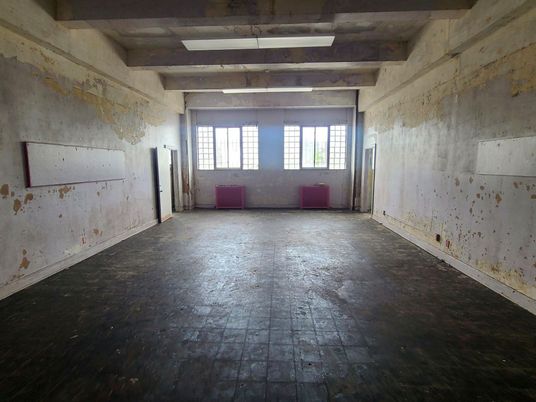 Empty room, Interior, Wooden Beams