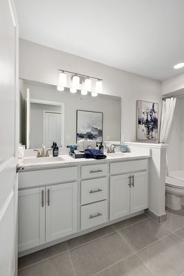 Bathroom, Dual Sink Vanities, Interior, Recessed Lighting