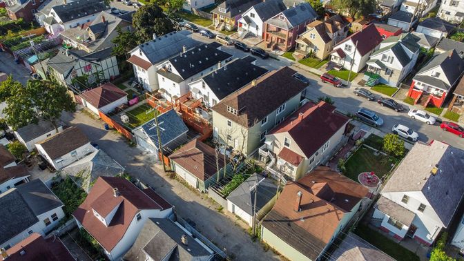 Exterior, Drone
