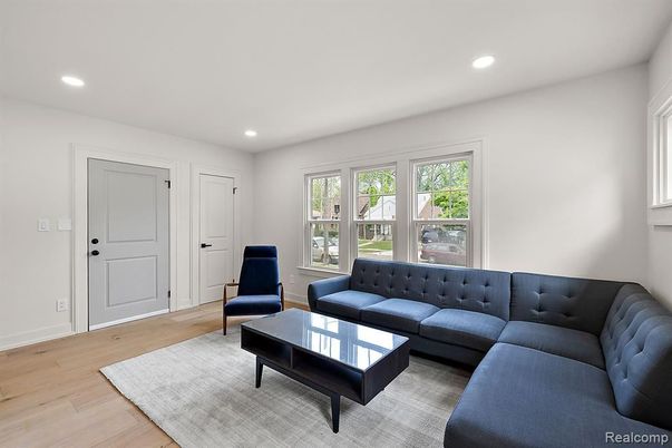 Interior, Living room, Recessed Lighting, Wood Texture Flooring