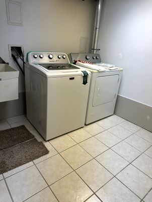 Interior, Washer