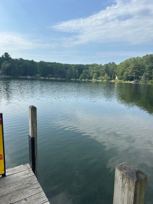 Exterior, Lake
