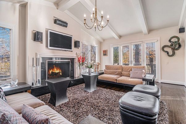 Chandelier, Fireplace, Interior, Living room