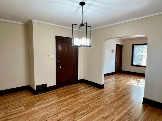 Interior, Pendant Lights, Wood Texture Flooring