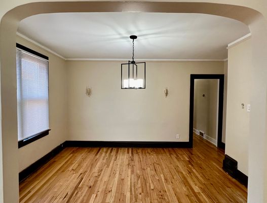 Empty room, Interior, Pendant Lights, Wood Texture Flooring