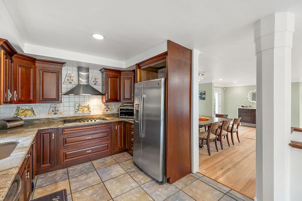 Dining room, Interior, Kitchen, Recessed Lighting, Stainless Steel Appliances, Wood Texture Flooring