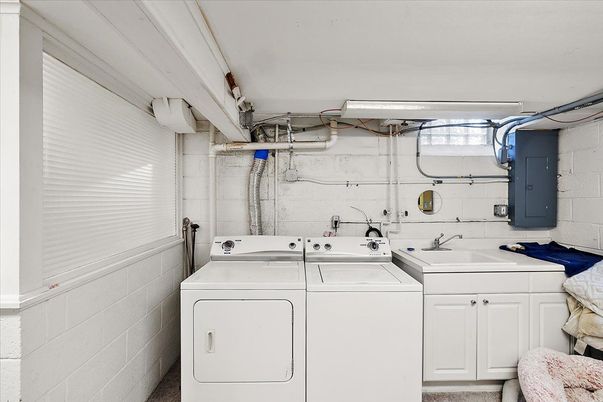 Interior, Utility Closets, Washer