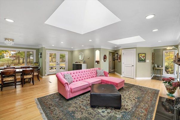 Dining room, Interior, Living room, Recessed Lighting, Wood Texture Flooring