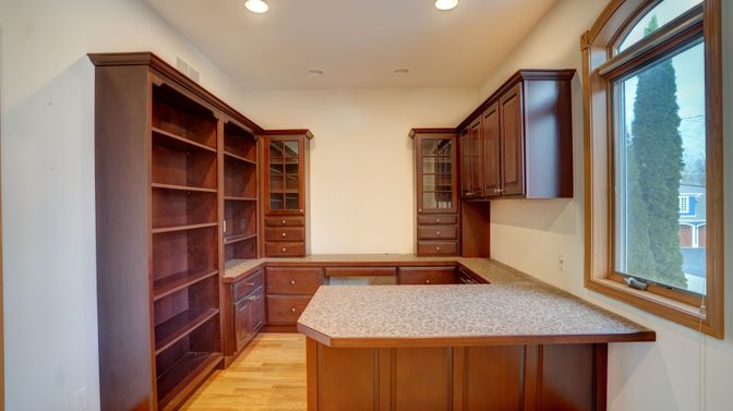 Interior, Recessed Lighting, Wood Texture Flooring