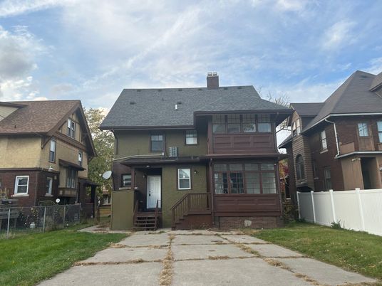Exterior, Facade, Tudor Revival