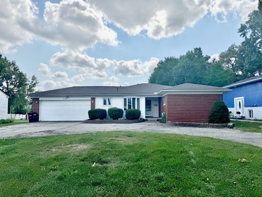 Attached, Exterior, Facade, Brick Facade, Ranch